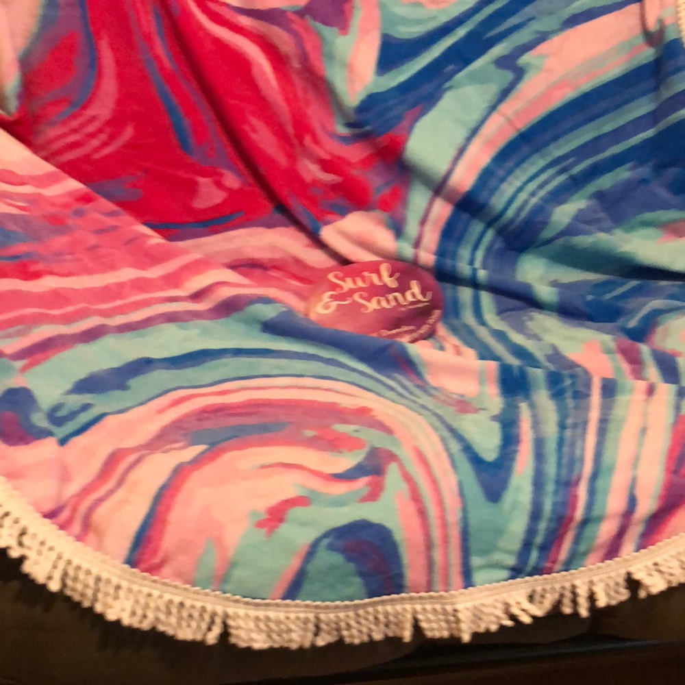 NWT 60” diameter, Round beach towel.